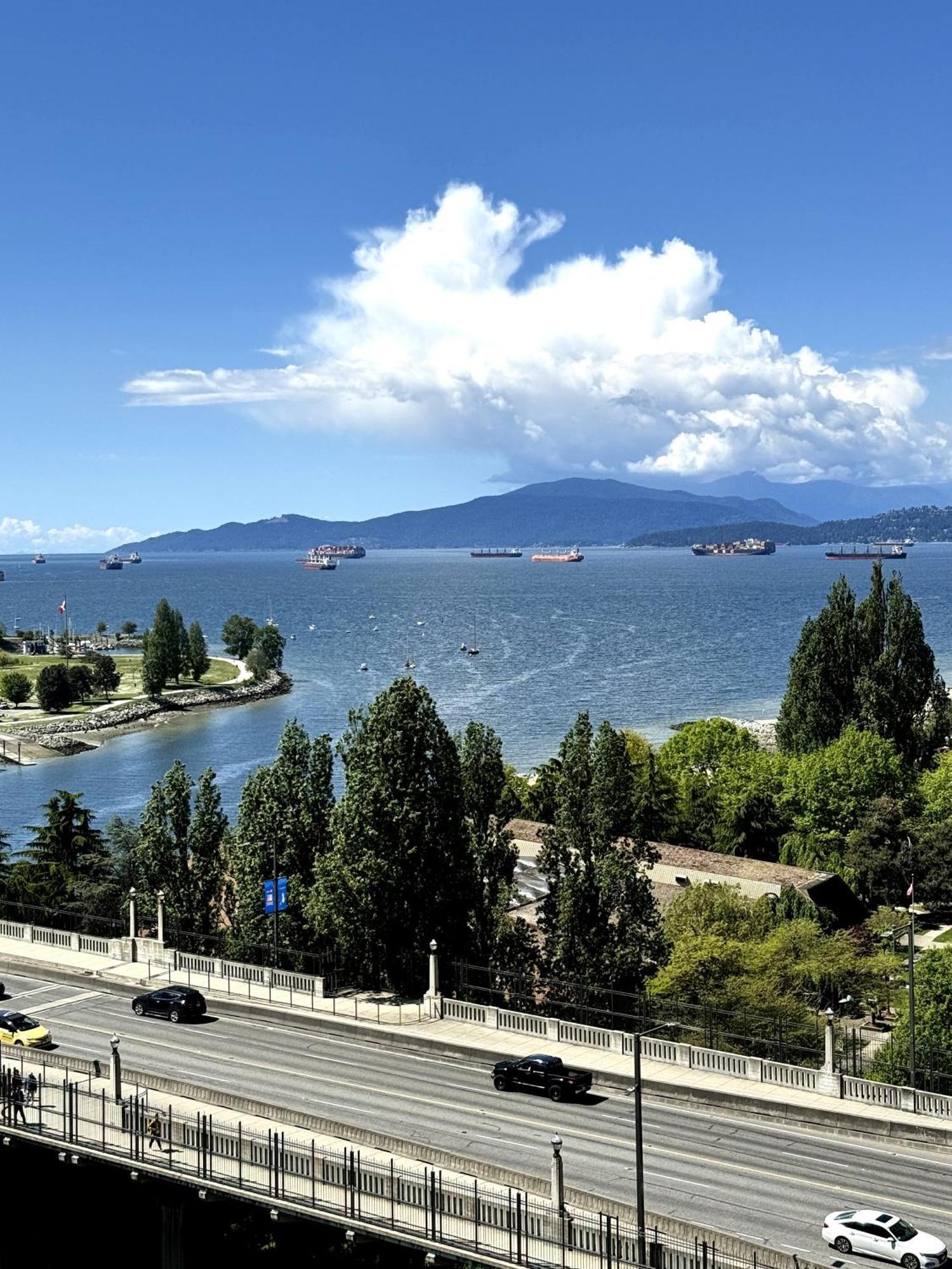 Stunning Ocean Lägenhet Vancouver Exteriör bild