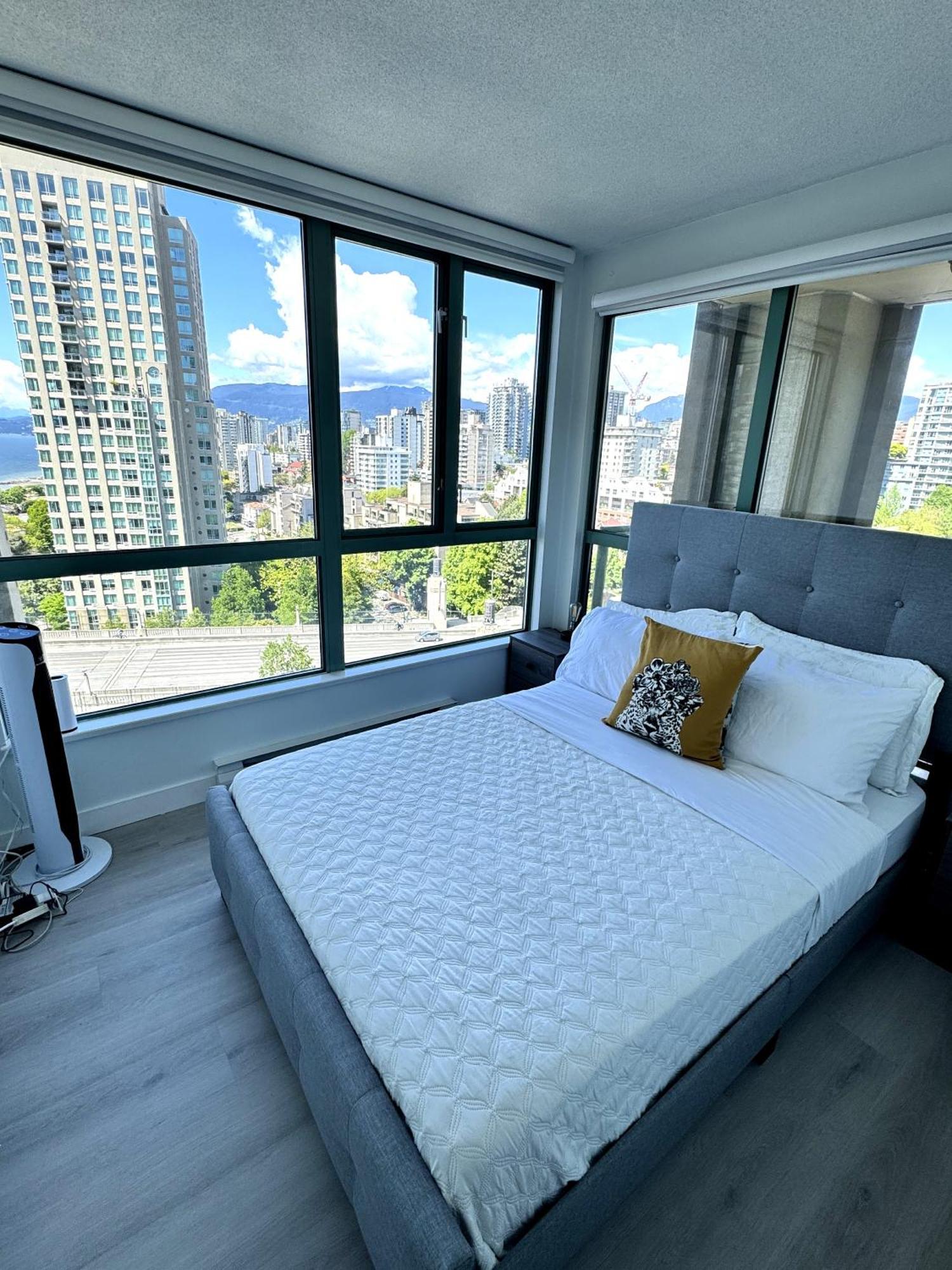 Stunning Ocean Lägenhet Vancouver Exteriör bild
